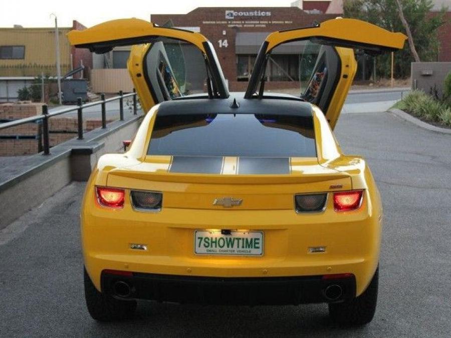  Chevrolet Camaro Bumblebee Limousine by Showtime Limos 2012 года  (фото 8 из 8)